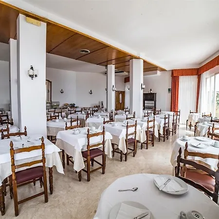 Isola Bella Hotel