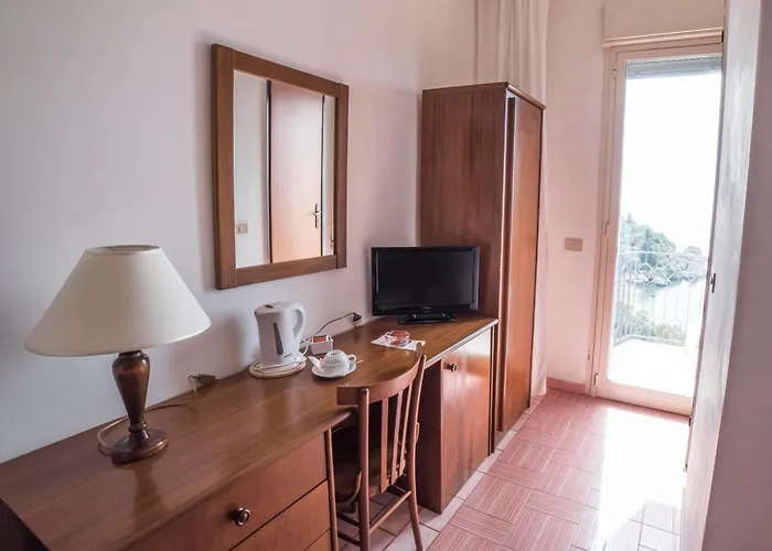 Hotel Isola Bella 3*