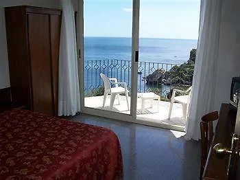 Isola Bella טאורמינה